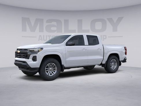 New 2026 Chevrolet Colorado LT image 3