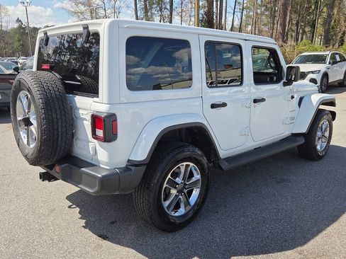 Used 2022 Jeep Wrangler Unlimited Sahara w/ Cold Weather Group AWD/4WD image 12