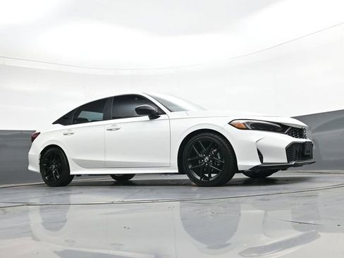 Used 2025 Honda Civic Sport image 30