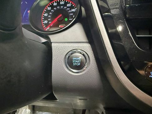 Used 2022 Toyota Camry XSE image 15