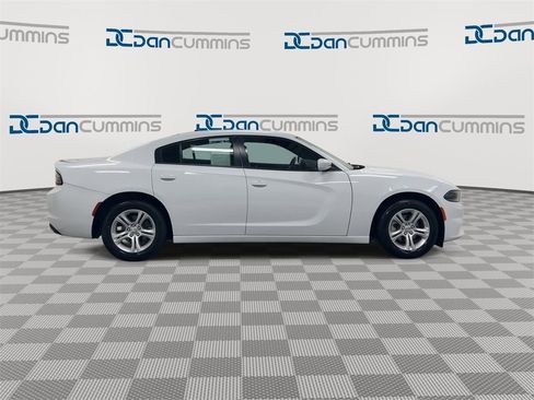 Used 2022 Dodge Charger SXT image 9