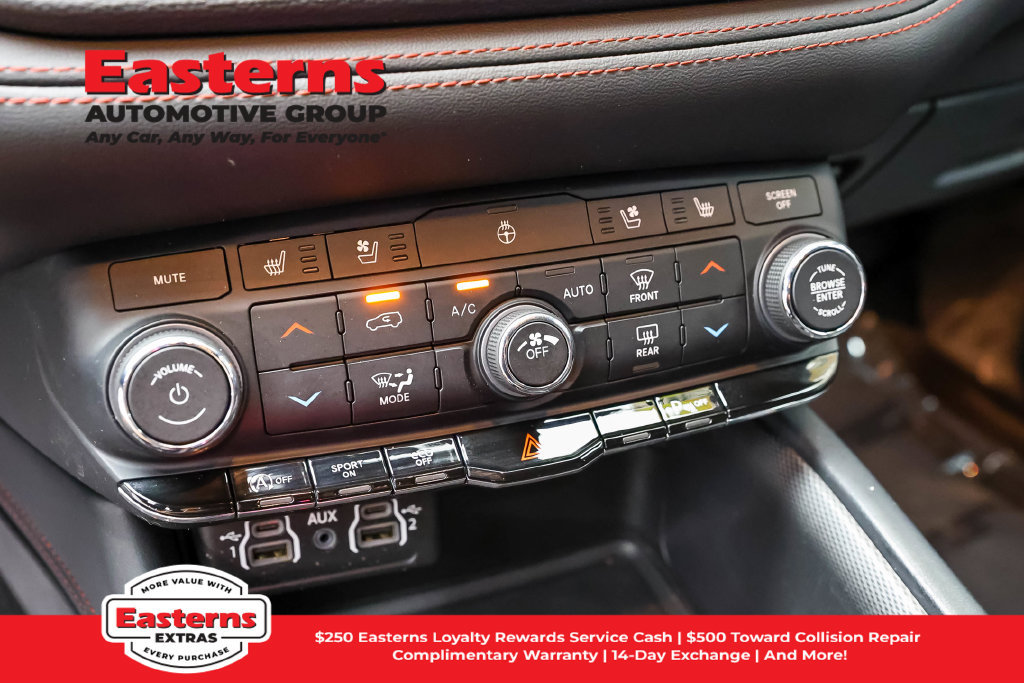 Used 2024 Dodge Durango GT RWD image 21