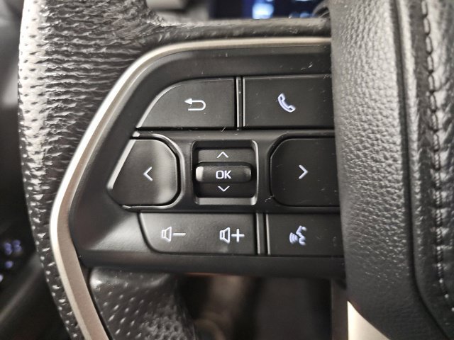 Used 2024 Toyota Tacoma TRD Off-Road w/ TRD Off Road Upgrade Package AWD/4WD image 19