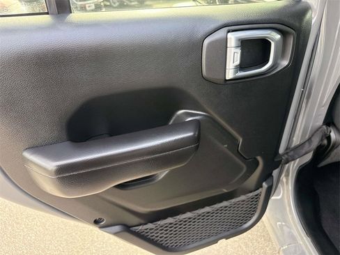 Used 2021 Jeep Wrangler Unlimited Sport image 9