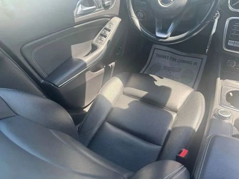 Used 2018 Mercedes-Benz GLA 250 4MATIC image 18
