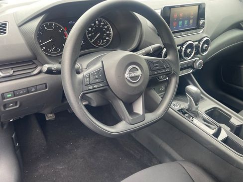 Used 2025 Nissan Sentra S image 14
