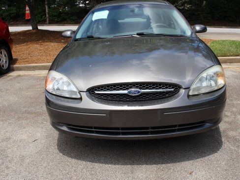 Used 2002 Ford Taurus SE image 12