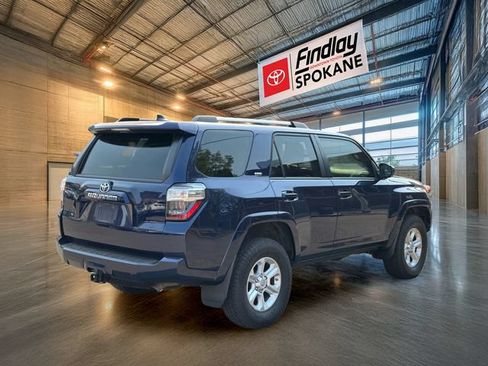 Used 2021 Toyota 4Runner SR5 AWD/4WD image 4