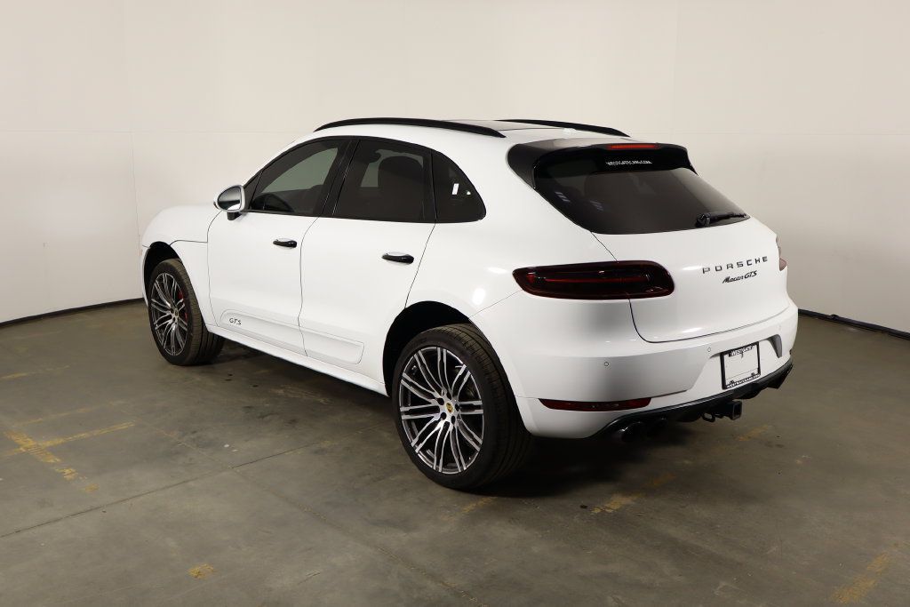 Used 2017 Porsche Macan GTS AWD/4WD image 44