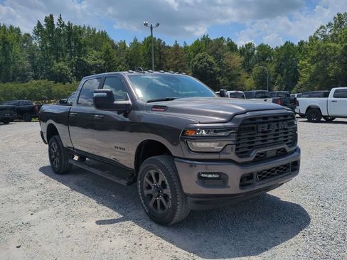 New 2026 RAM 2500 Big Horn AWD/4WD image 7