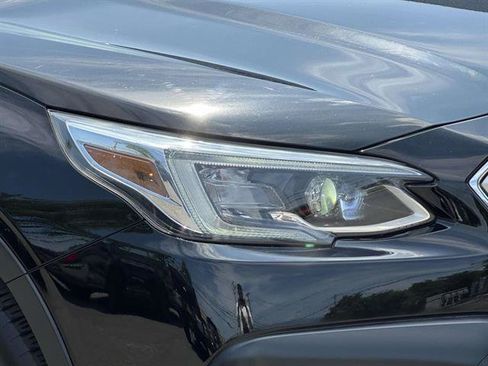 Used 2022 Subaru Outback Touring XT AWD/4WD image 8