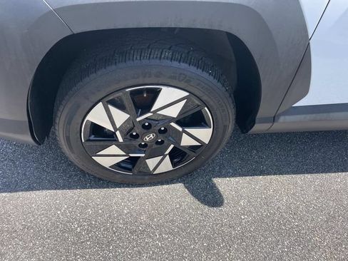 Used 2025 Hyundai Kona SEL AWD/4WD image 12