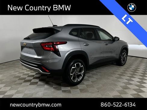 Used 2024 Chevrolet Trax LT w/ Driver Confidence Package image 7