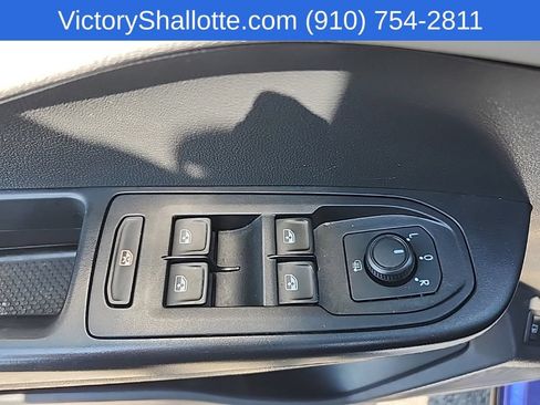 Used 2023 Volkswagen Taos SE FWD image 20
