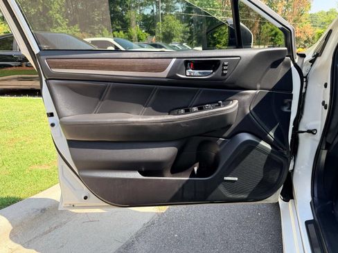 Used 2019 Subaru Legacy 2.5i Limited AWD/4WD image 17