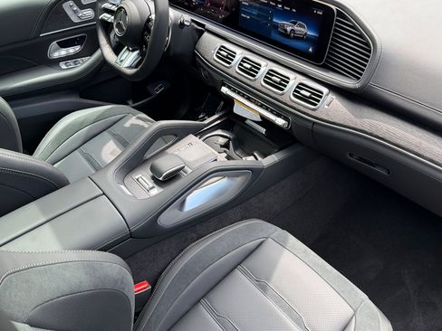 New 2026 Mercedes-Benz GLS 63 AMG 4MATIC image 15