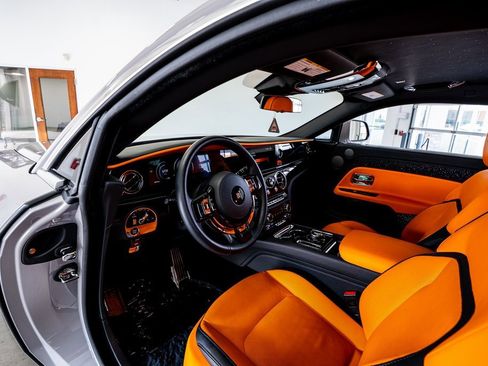 Used 2024 Rolls-Royce Spectre w/ Spectre Launch Package image 34