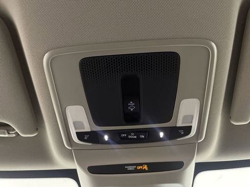 New 2026 Honda HR-V EX-L image 35