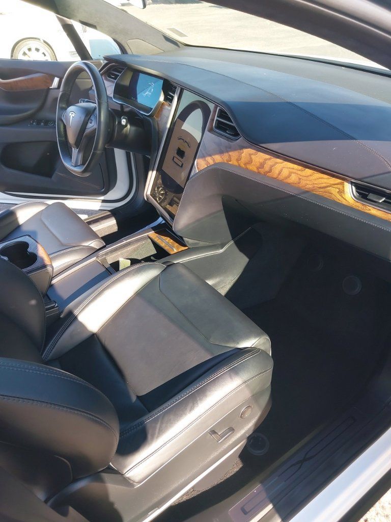 Used 2018 Tesla Model X 100D AWD/4WD image 12