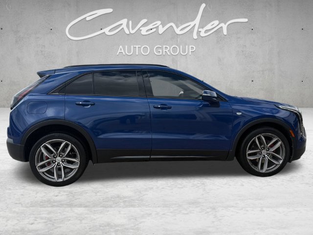 Used 2021 Cadillac XT4 Sport w/ Cold Weather Package FWD image 17