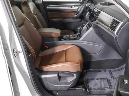 Used 2023 Volkswagen Atlas SE image 44