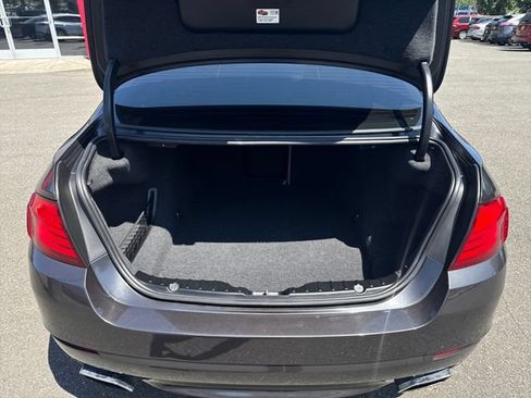 Used 2011 BMW 550i Sedan RWD image 12