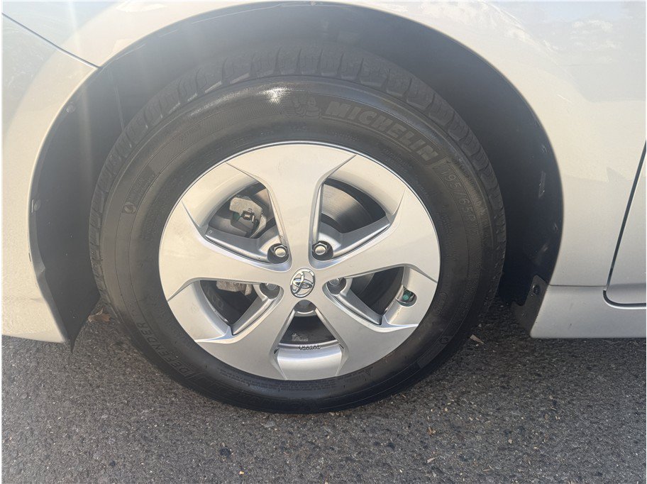 Used 2010 Toyota Prius Five FWD image 14