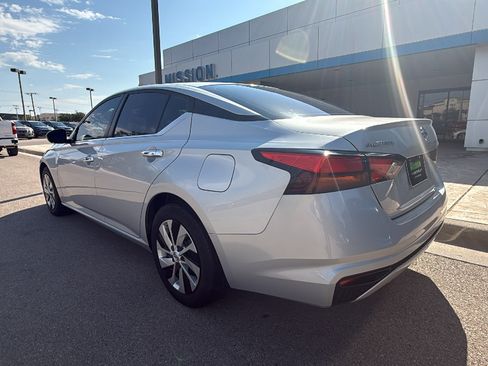 Used 2021 Nissan Altima 2.5 S FWD image 5