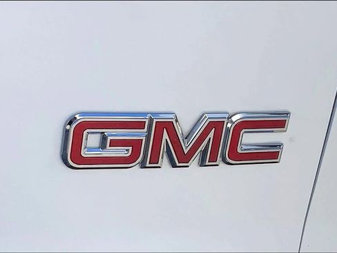 Used 2024 GMC Savana 2500 w/ Driver Convenience Package image 9