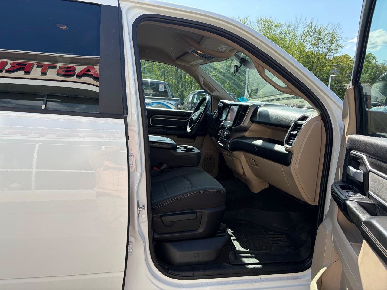 Used 2022 RAM 3500 Big Horn AWD/4WD image 49