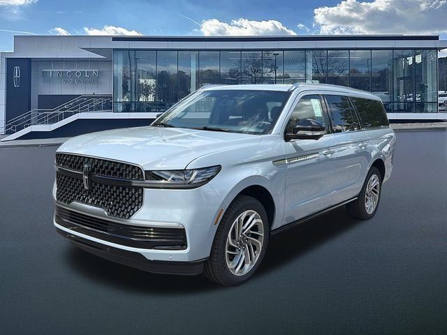 New 2027 Lincoln Navigator L Reserve AWD/4WD image 3