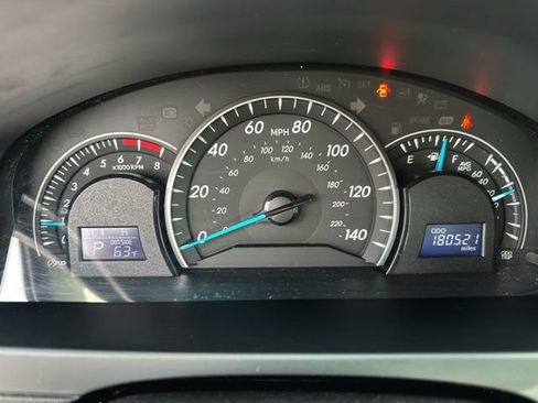 Used 2014 Toyota Camry LE FWD image 17