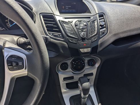 Used 2019 Ford Fiesta SE FWD image 10