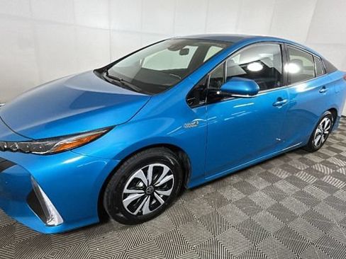 Used 2019 Toyota Prius Prime Premium FWD image 6