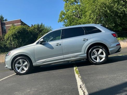 Used 2023 Audi Q7 2.0T Premium w/ Convenience Package AWD/4WD image 1