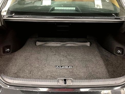 Used 2025 Lexus ES 300h w/ Premium Package image 36