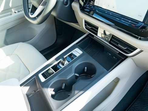 New 2026 Volkswagen Atlas SE image 42