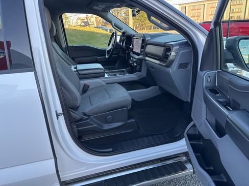 Used 2024 Ford F150 XLT w/ Mobile Office Package image 9