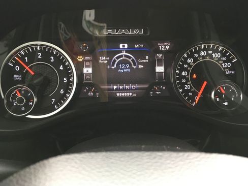 Used 2023 RAM 1500 Big Horn AWD/4WD image 2