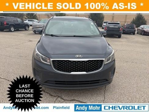 Used 2017 Kia Sedona LX w/ LX Essentials Premium Package image 8