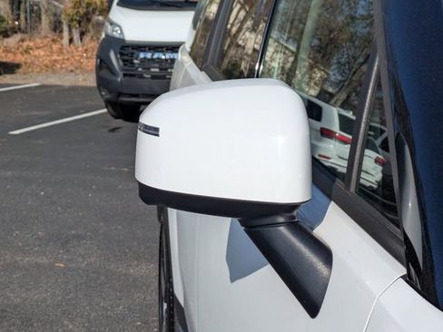 Used 2025 Hyundai Santa Fe Limited image 13