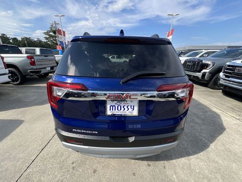 Certified 2023 GMC Acadia SLE w/ Driver Convenience Package image 42