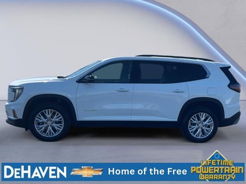 Used 2026 GMC Acadia Elevation w/ Elevation Premium Package FWD image 3