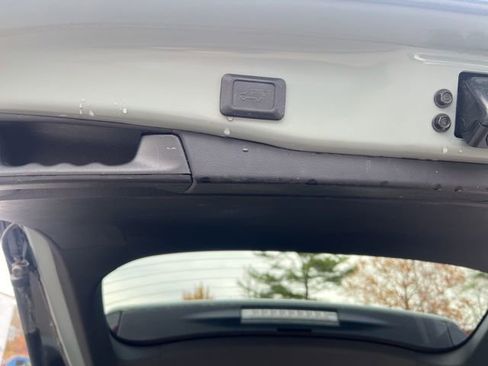 Used 2021 Toyota RAV4 XLE w/ Convenience Package image 19