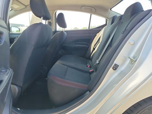 Used 2022 Nissan Versa SR w/ Trunk Package FWD image 8