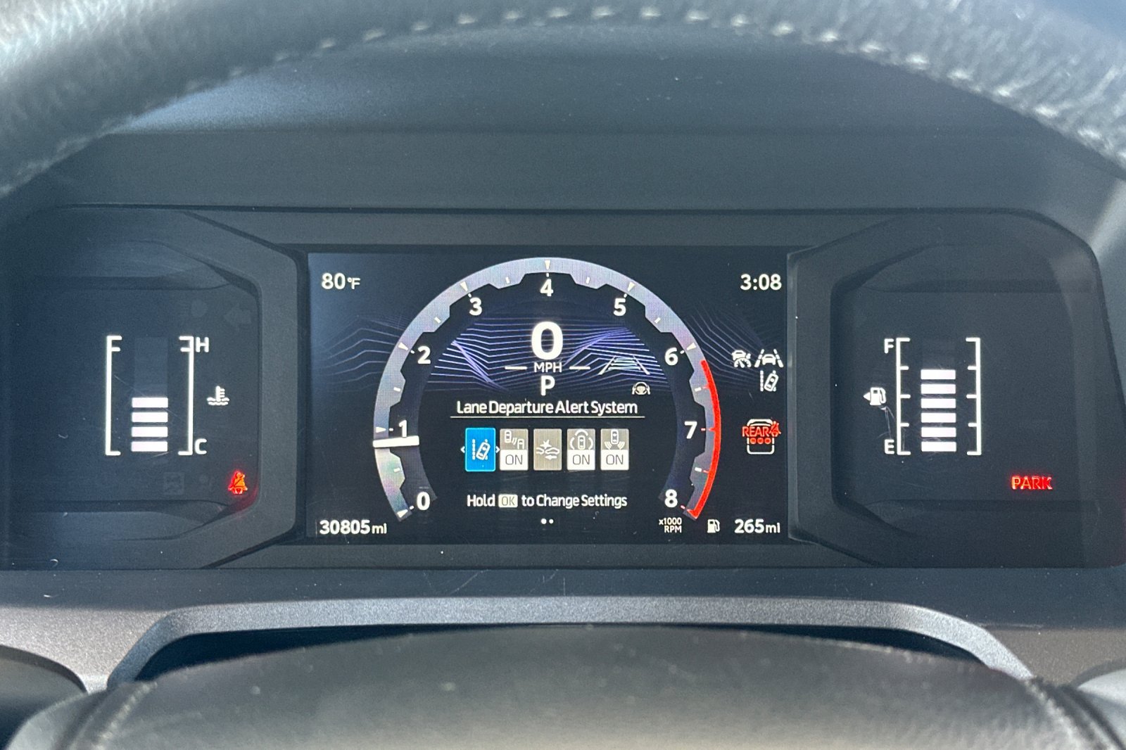 Certified 2025 Toyota 4Runner SR5 AWD/4WD image 30