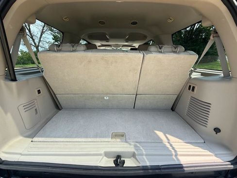Used 2011 Lincoln Navigator 2WD w/ Monochrome Appearance Pkg image 21
