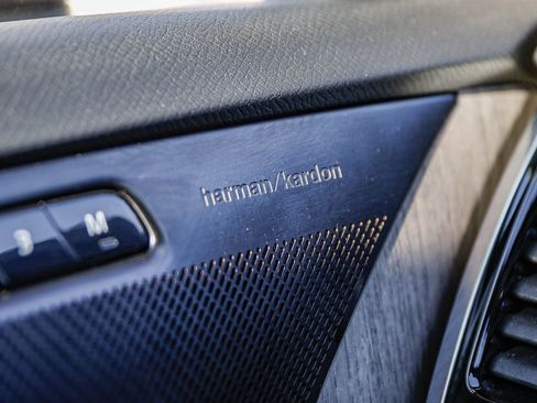 Used 2024 Volvo XC90 T8 Plus w/ Protection Package Premier image 25