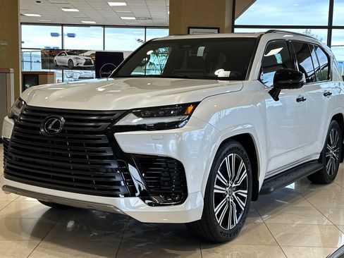 New 2026 Lexus LX 600 4WD w/ Luxury Package image 8