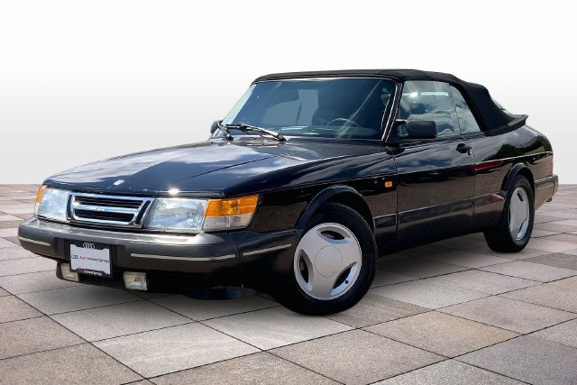 Used 1988 Saab 900 Turbo FWD image 1